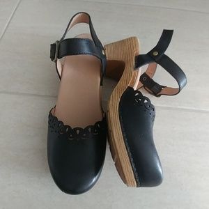 Dansko Marta black clogs